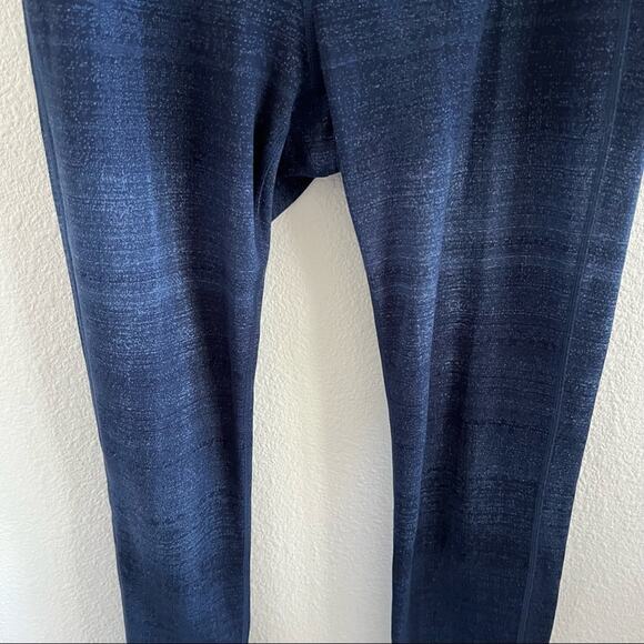 Athleta Blue Printed Activewear Workout Athleisure Pants Leggings Tights Medium - Picture 3 of 10